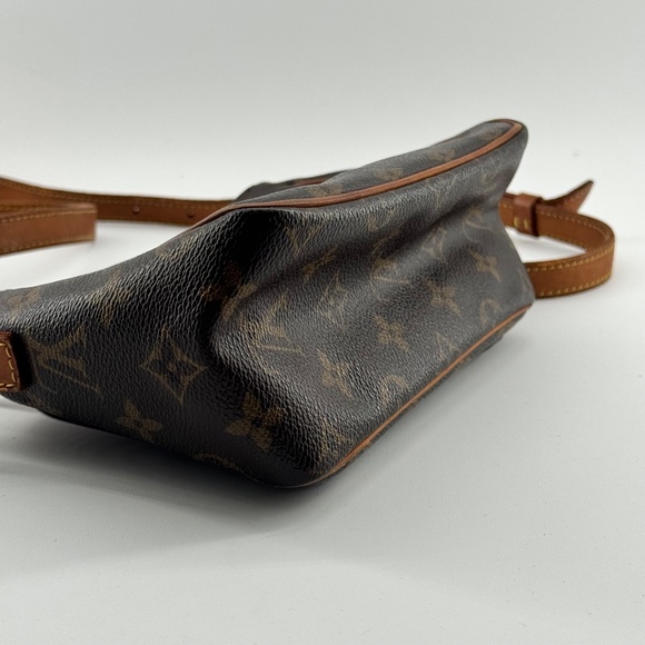 Louis Vuitton Viva Cite Crossbody Bag - Picture 3 of 9